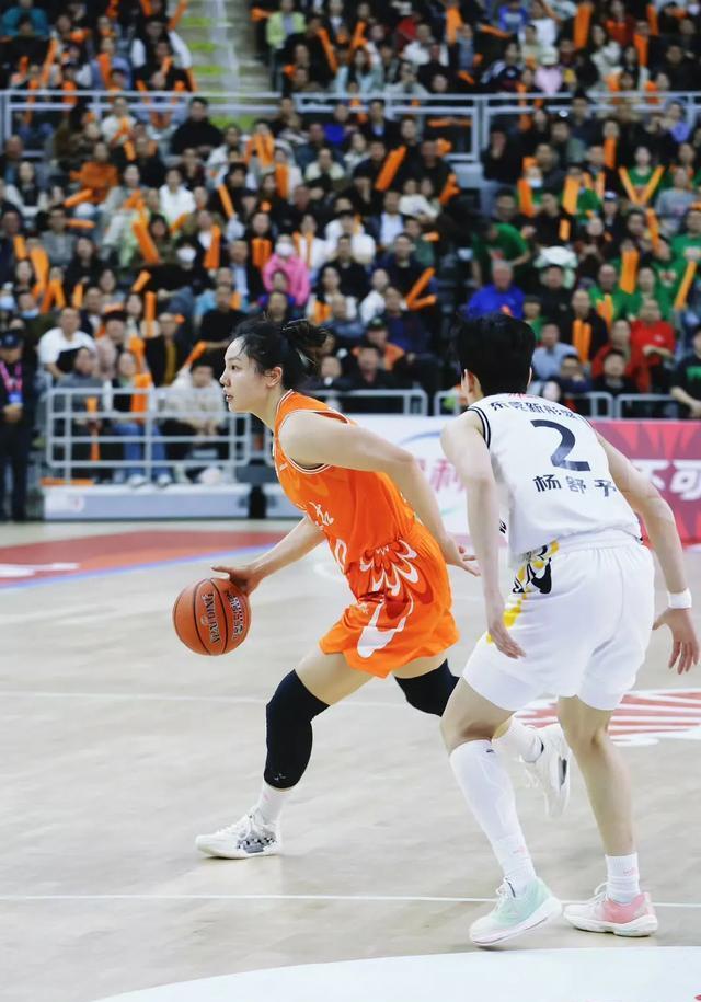 辽宁女篮顽强拼搏，实现逆袭！