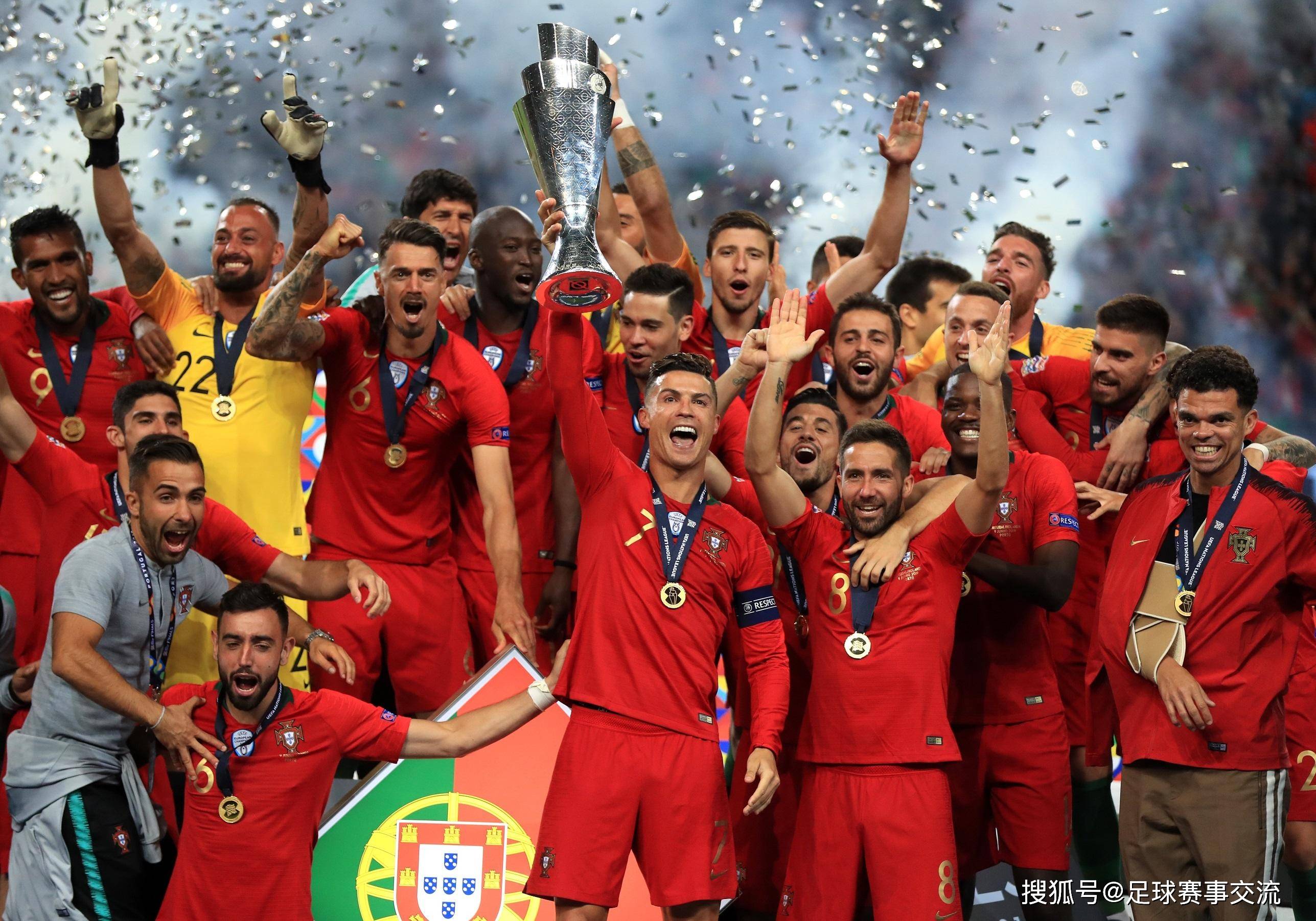 里昂客场大胜南特，提前跻身法甲前四