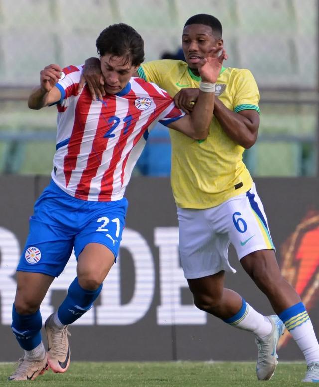 南美球队遭逆袭，出局国际足球锦标赛