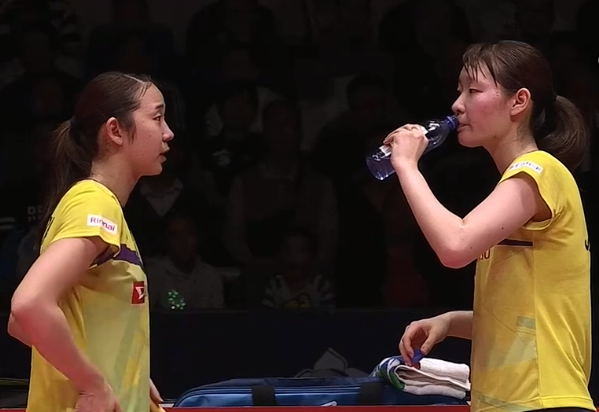 包含韩国队碾压日本队，郑思维统治全场的词条